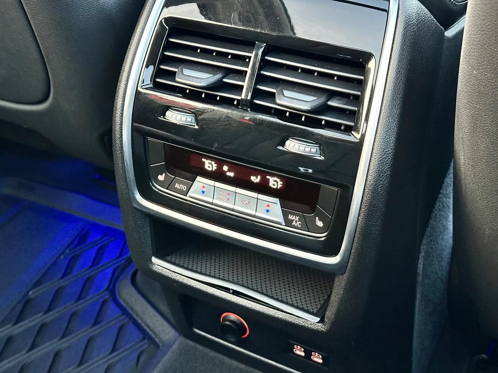 Used 2019 BMW X7 xDrive40i w/ Premium Package AWD/4WD image 33