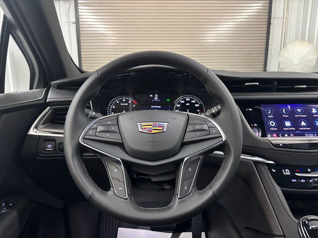 New 2025 Cadillac XT5 Luxury image 30