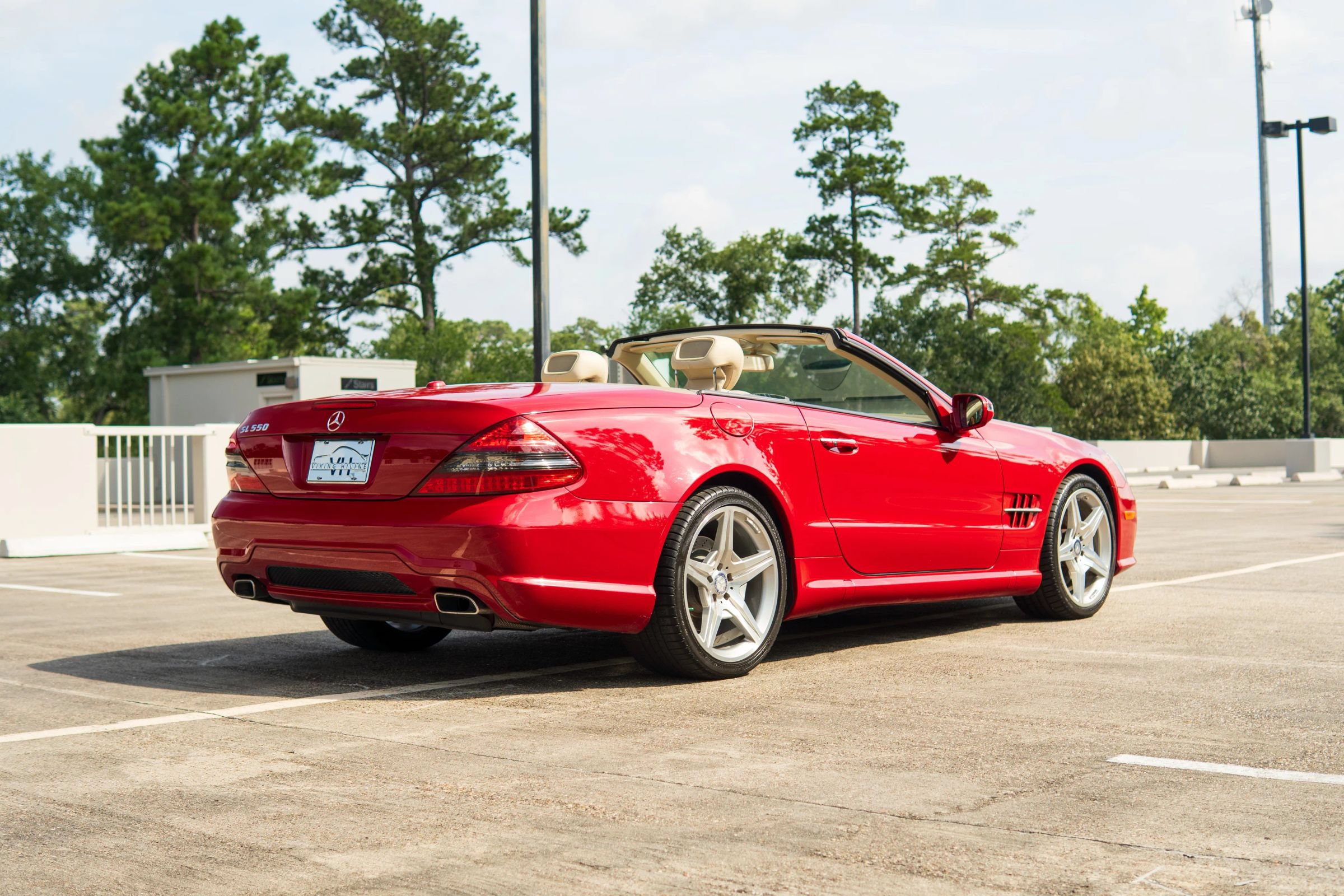 Used 2011 Mercedes-Benz SL 550 image 10