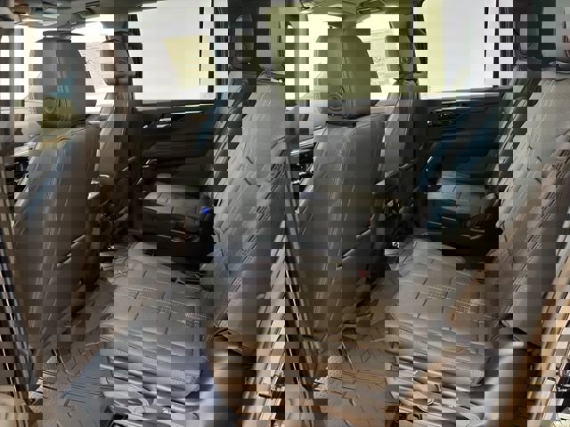 New 2026 Chevrolet Suburban High Country image 14