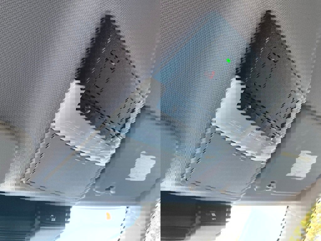 Used 2024 Mitsubishi Outlander SE Black Edition image 28