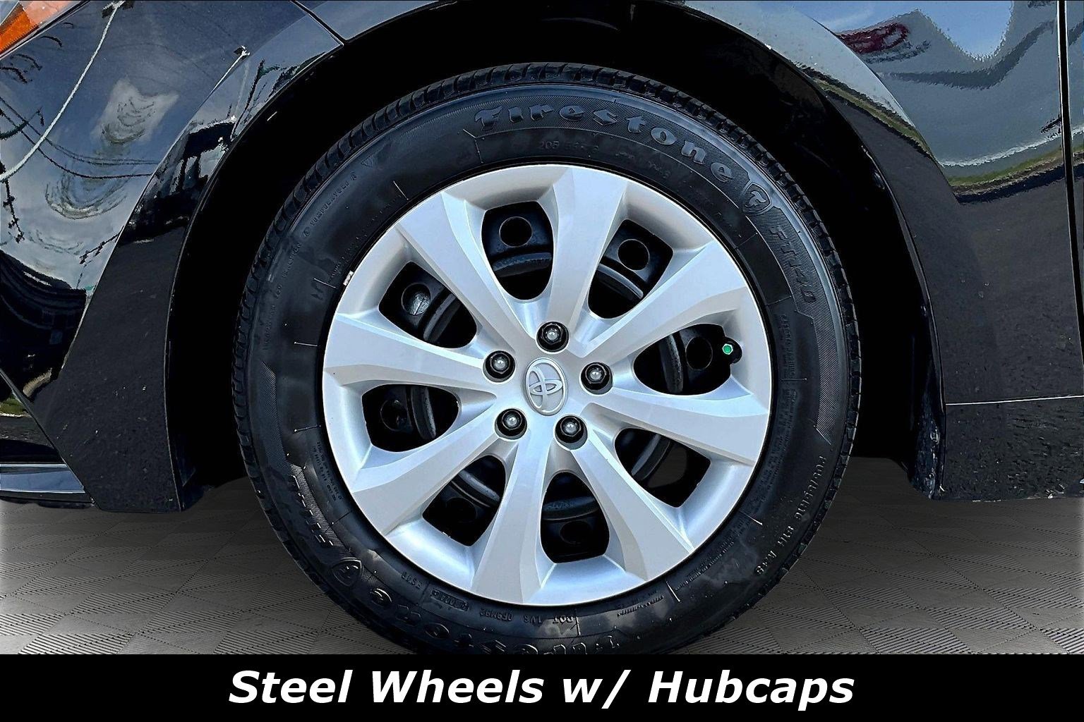 Used 2024 Toyota Corolla LE image 33