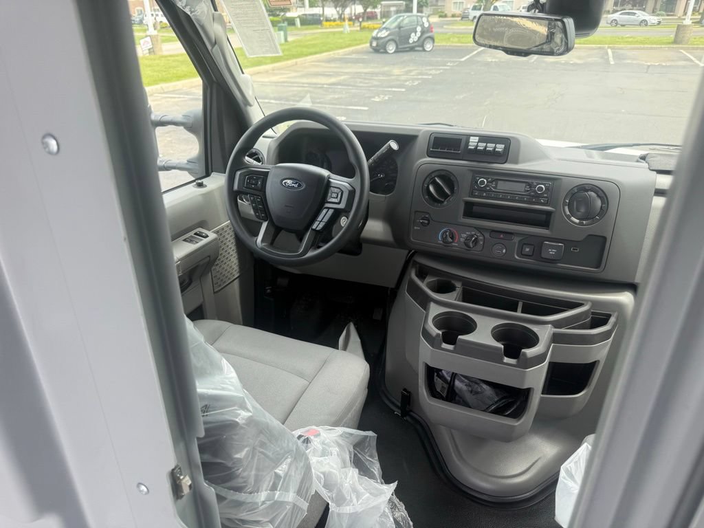 New 2026 Ford E-350 and Econoline 350 Super Duty w/ Power Equipment Group RWD image 49