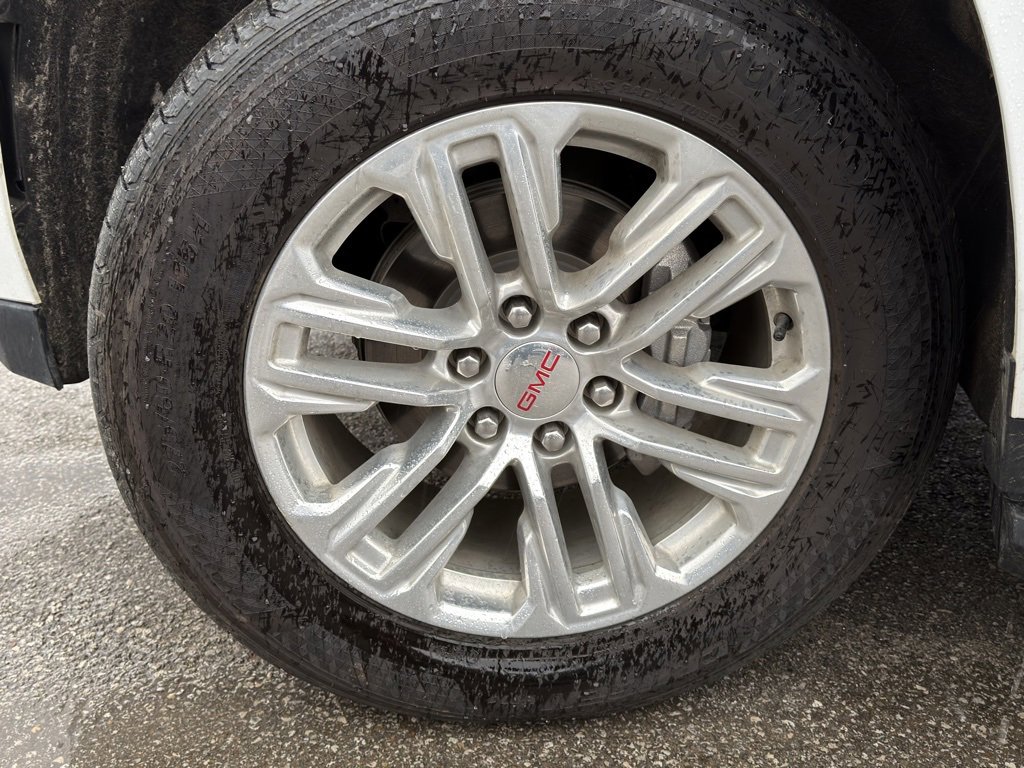 Used 2024 GMC Yukon SLT image 24