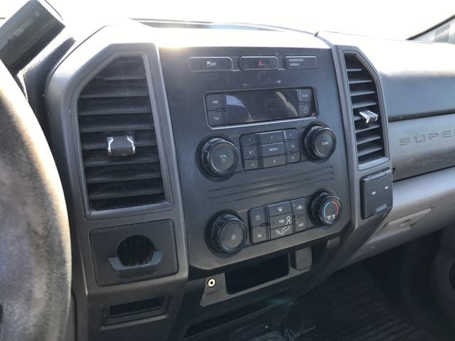 Used 2018 Ford F250 XL w/ Power Equipment Group RWD image 8