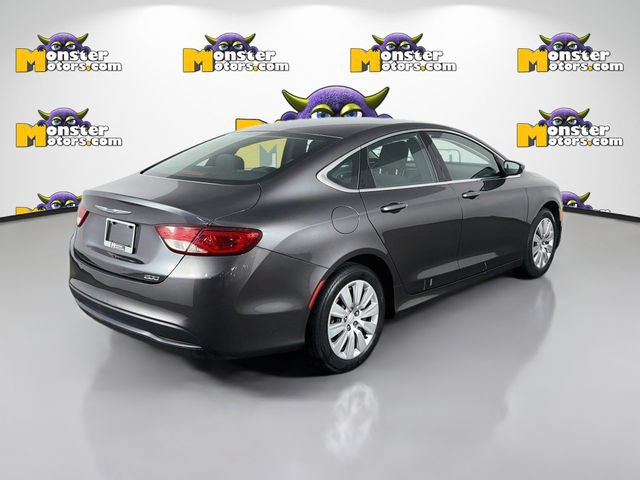 Used 2015 Chrysler 200 LX FWD image 5