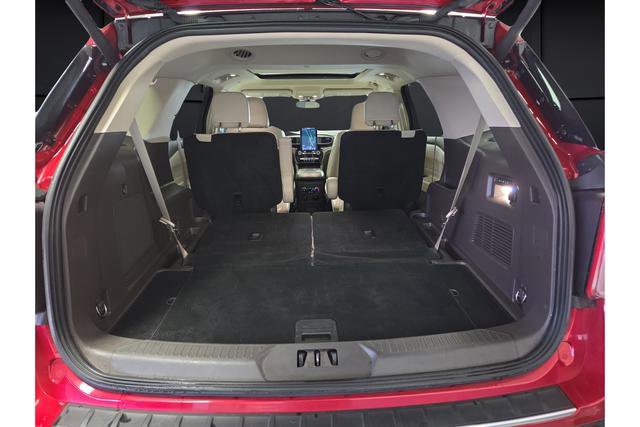Used 2023 Ford Explorer Platinum w/ Technology Package image 17