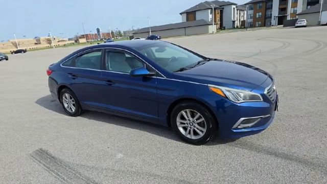 Used 2016 Hyundai Sonata SE image 3