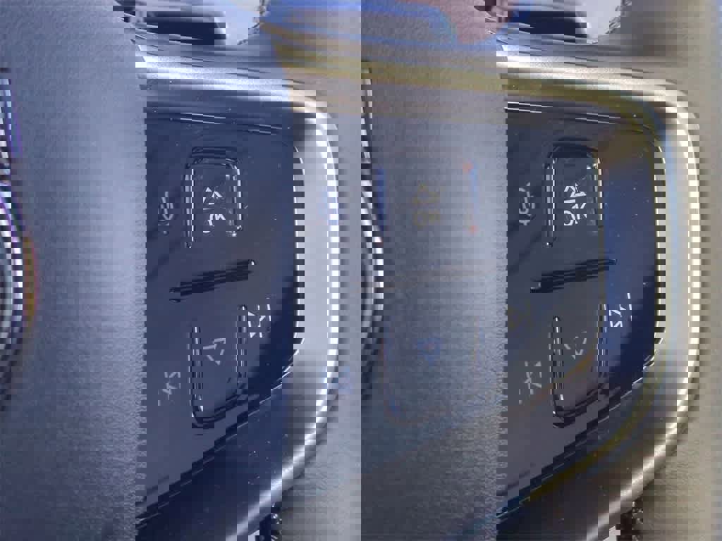 New 2025 Volvo EX30 Plus w/ Protection Package Premier image 24