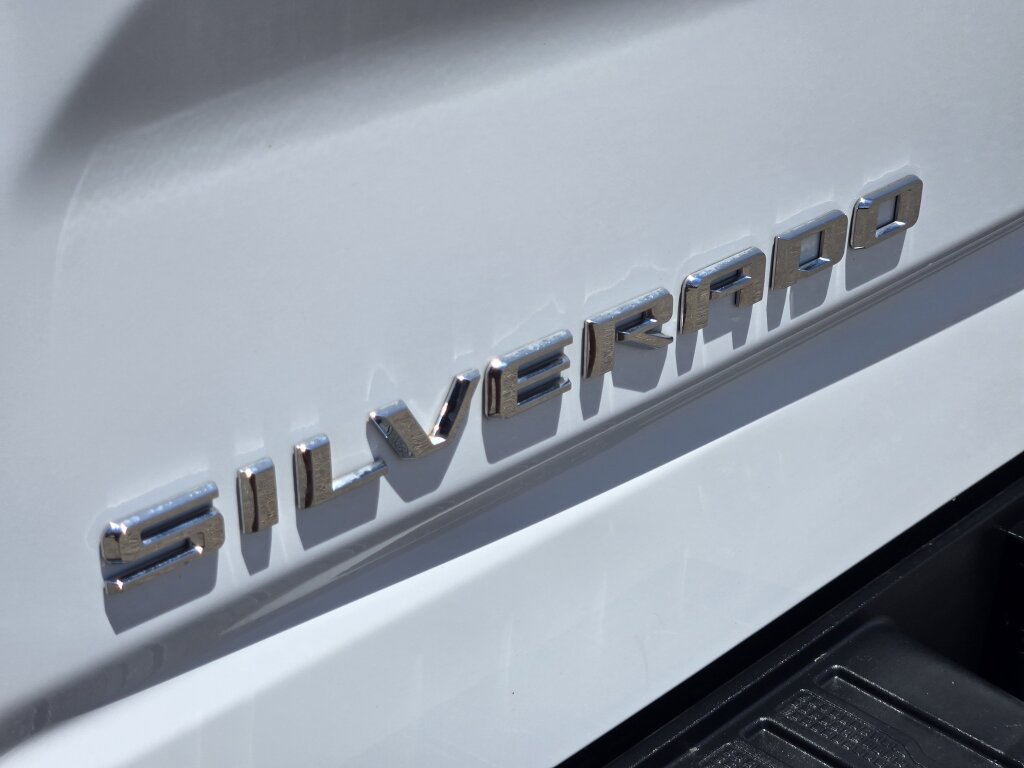 Used 2025 Chevrolet Silverado 1500 LT Trail Boss w/ Convenience Package II AWD/4WD image 11