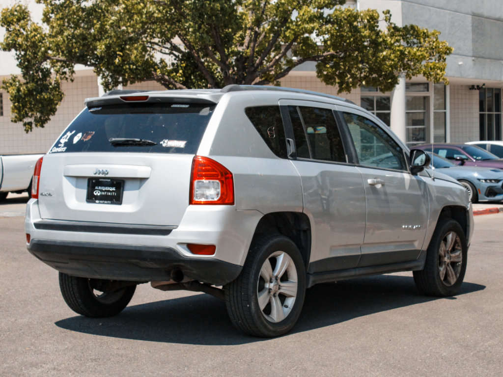 Used 2012 Jeep Compass Sport AWD/4WD image 5