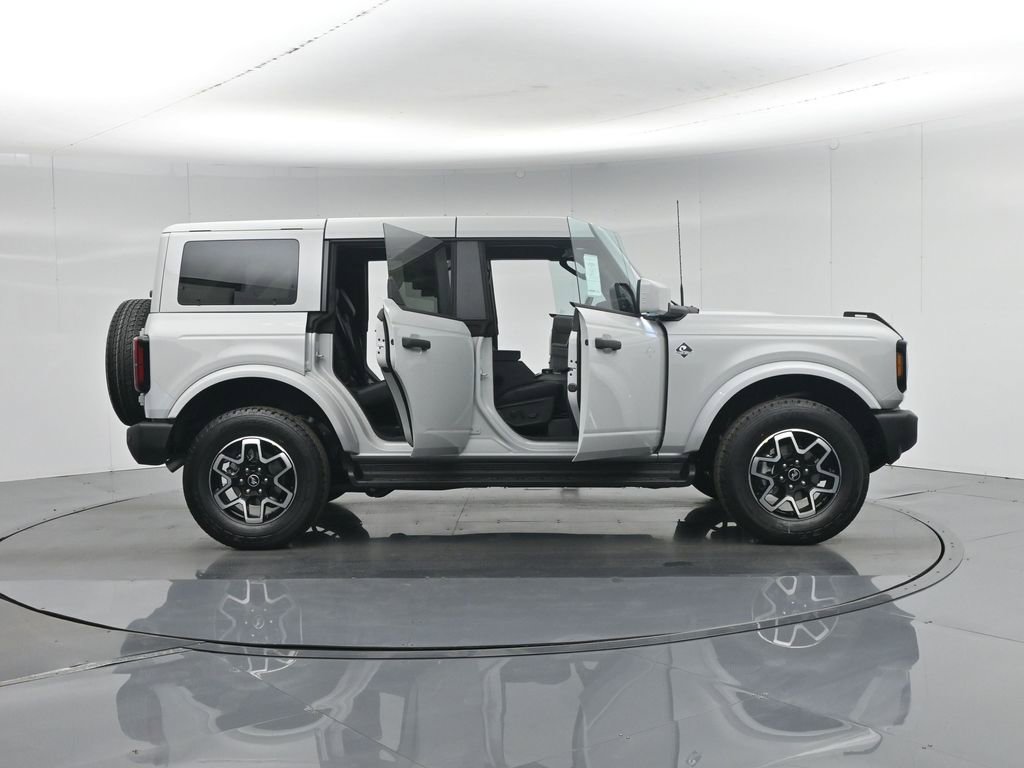 New 2026 Ford Bronco Outer Banks AWD/4WD image 35