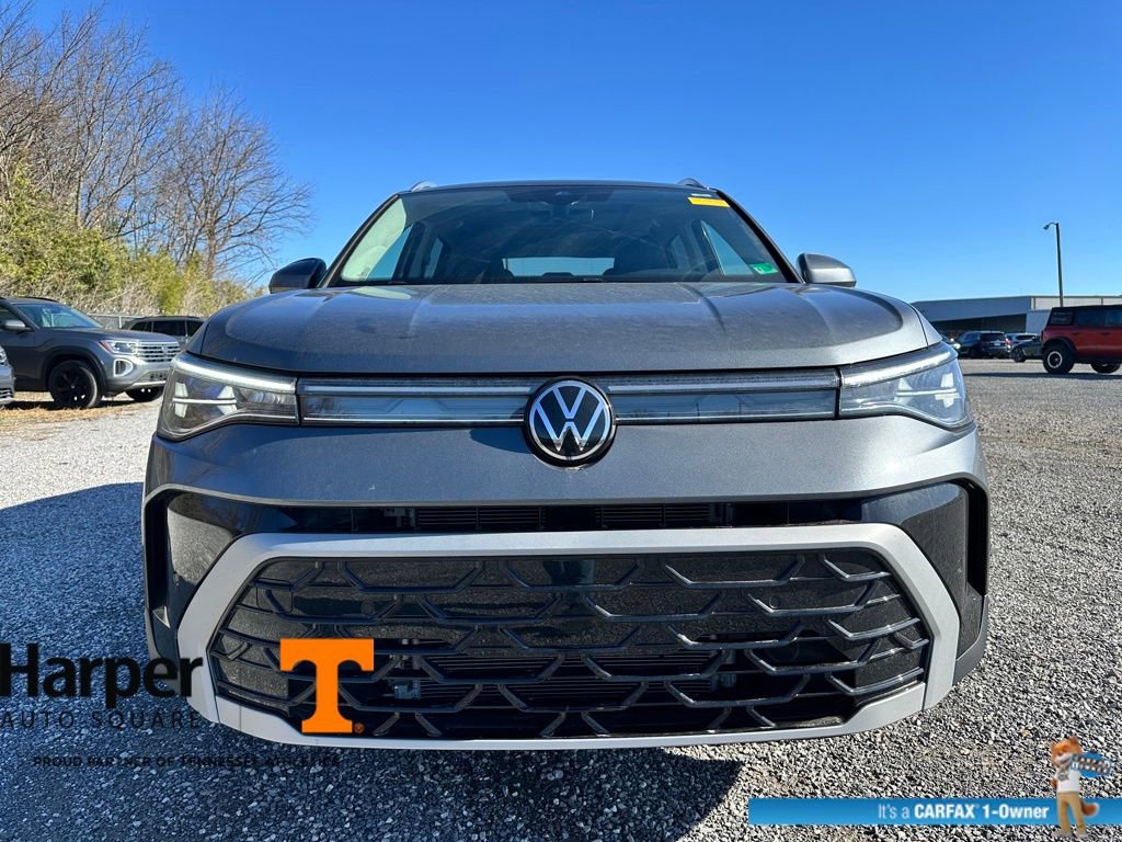 Used 2025 Volkswagen Taos SEL w/ Black Wheel Plus Package image 8