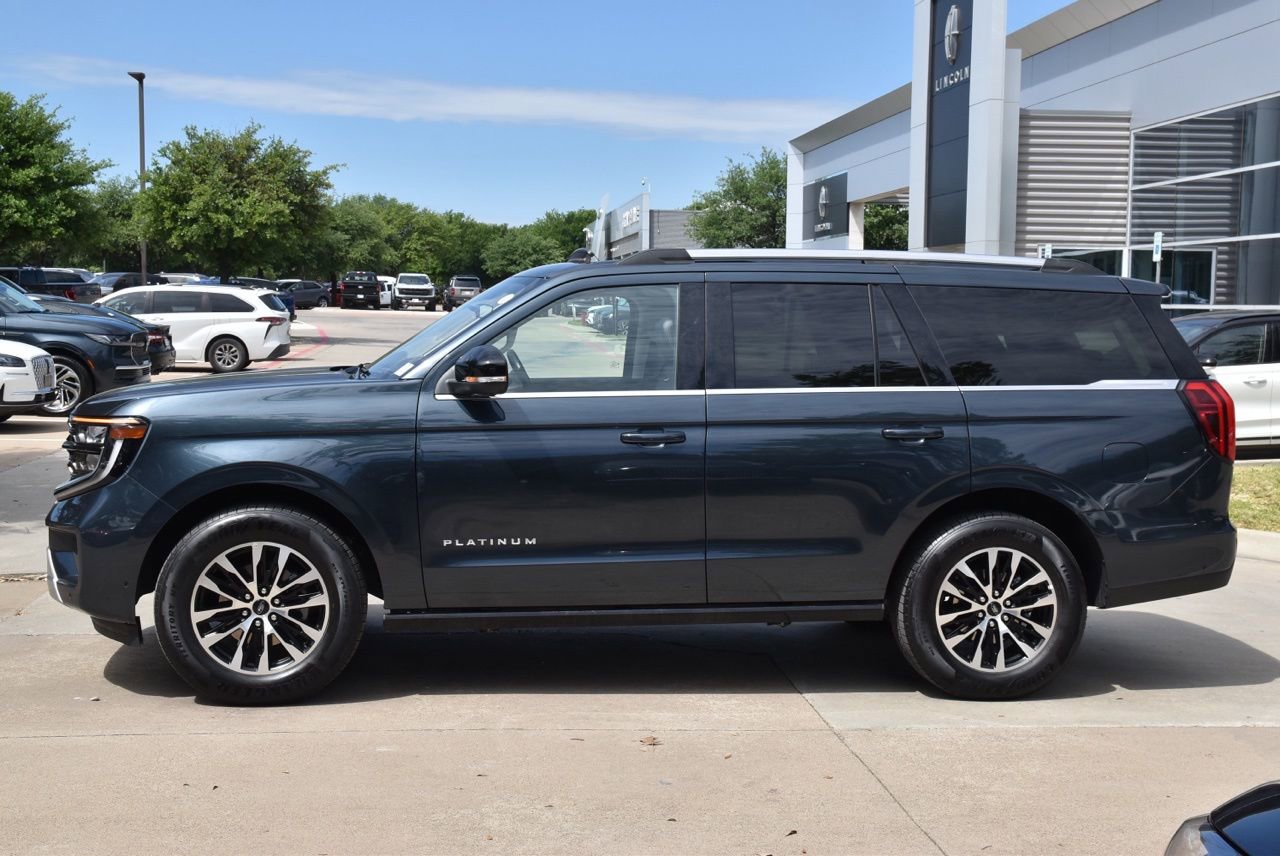 Certified 2025 Ford Expedition Platinum image 12