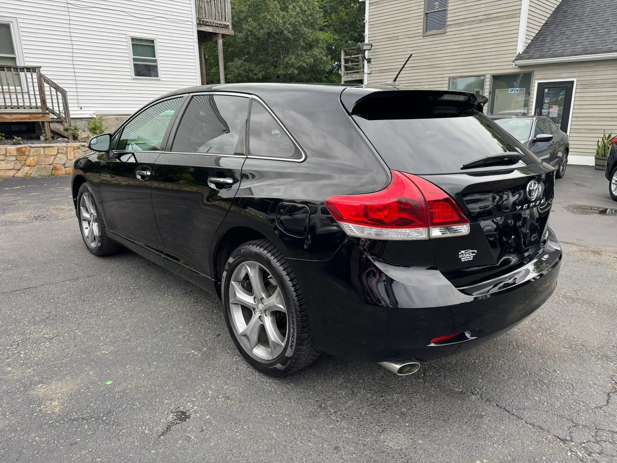 Used 2013 Toyota Venza XLE w/ XLE Premium Pkg AWD/4WD image 5