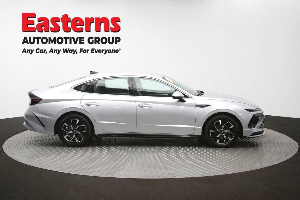 Used 2025 Hyundai Sonata SEL FWD image 45