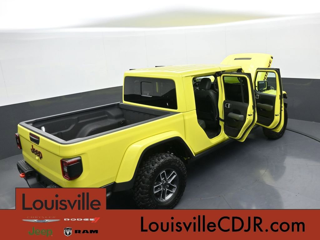 Used 2024 Jeep Gladiator Mojave AWD/4WD image 42