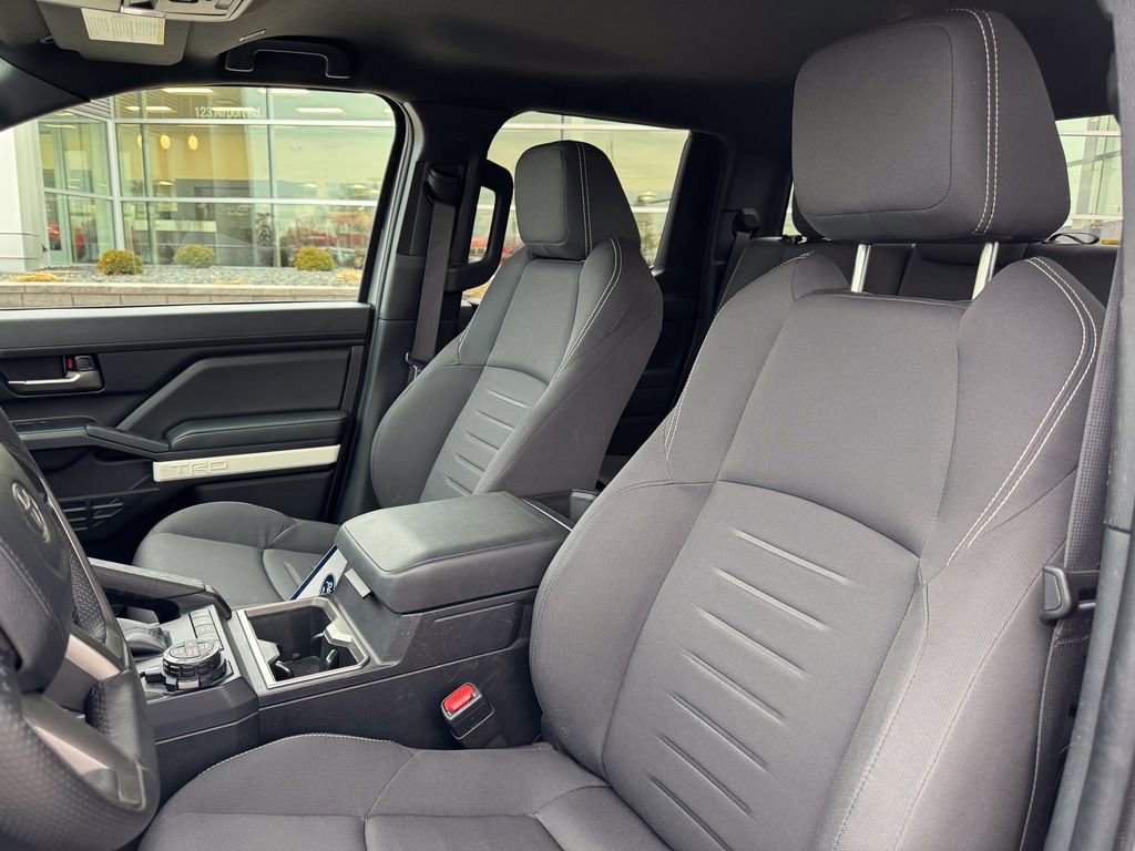 Used 2024 Toyota Tacoma TRD Off-Road image 10