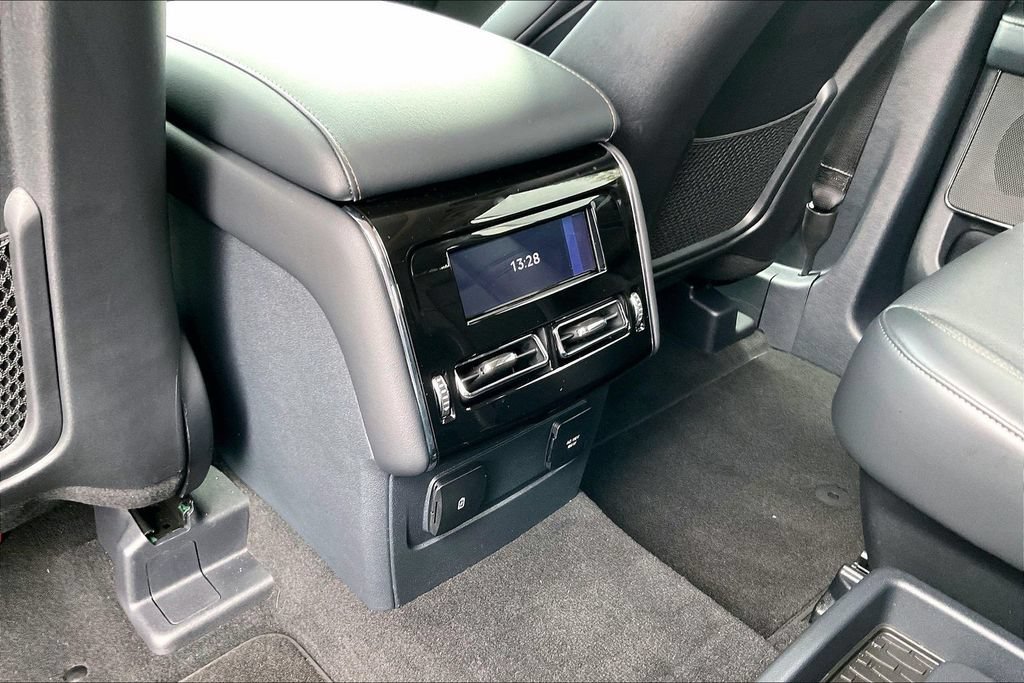 Used 2026 Lincoln Aviator 2WD image 12