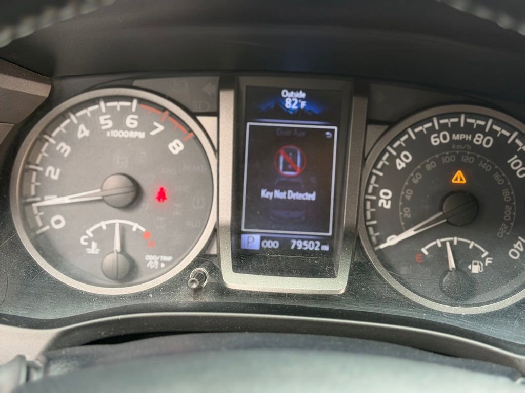 Used 2019 Toyota Tacoma TRD Off-Road image 44