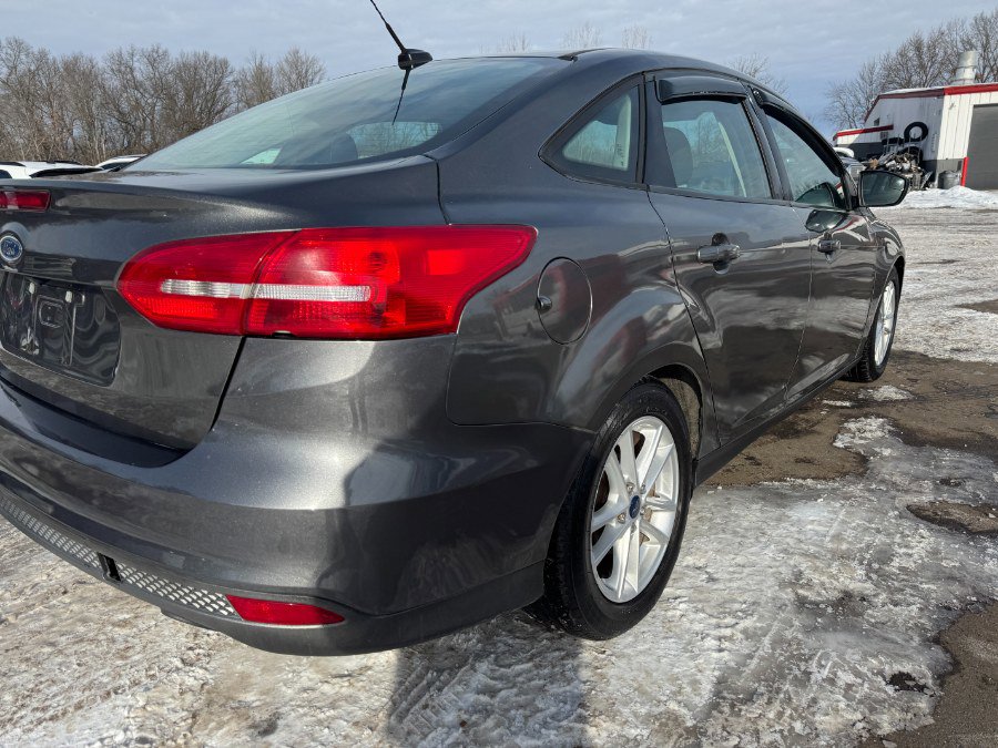 Used 2016 Ford Focus SE image 11