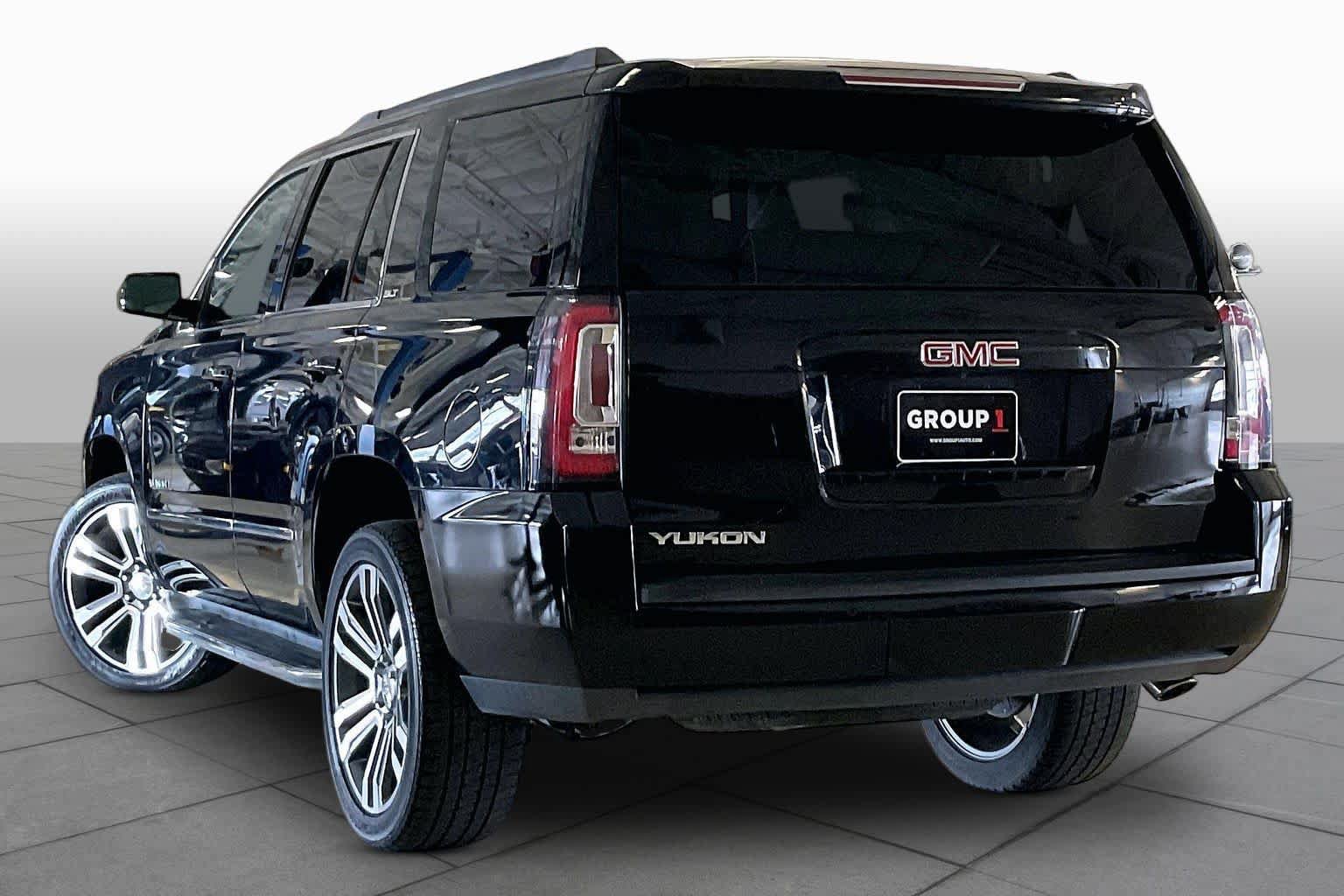 Used 2018 GMC Yukon SLT w/ Premium Edition AWD/4WD image 11
