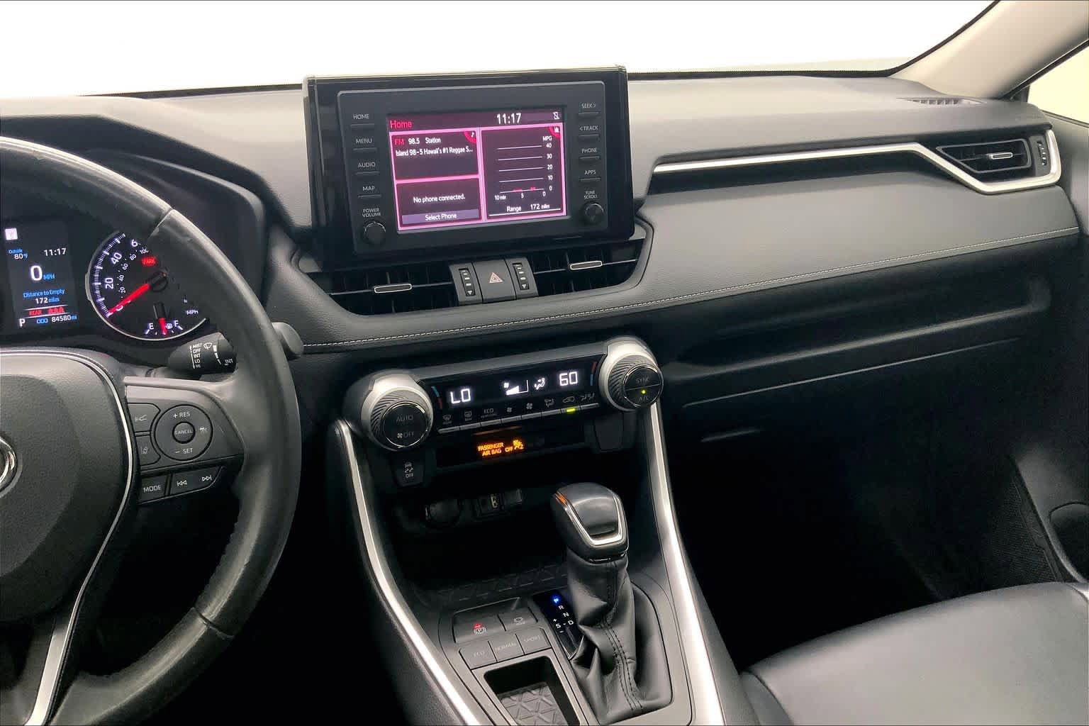 Used 2019 Toyota RAV4 XLE Premium FWD image 25