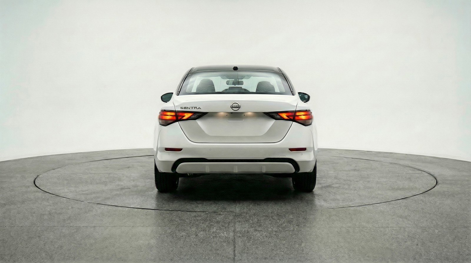 Used 2025 Nissan Sentra SV FWD image 7
