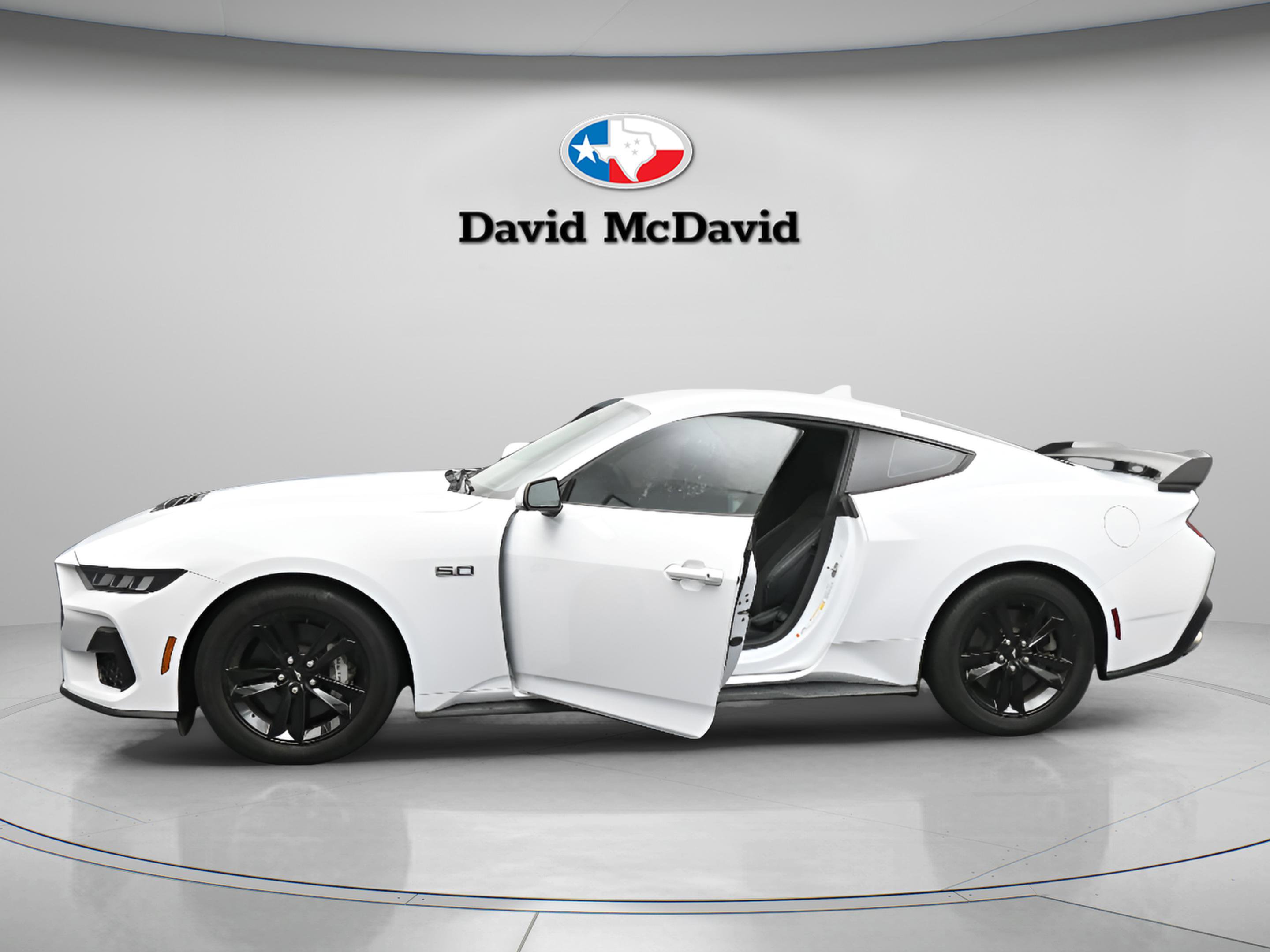 Used 2025 Ford Mustang GT RWD image 40