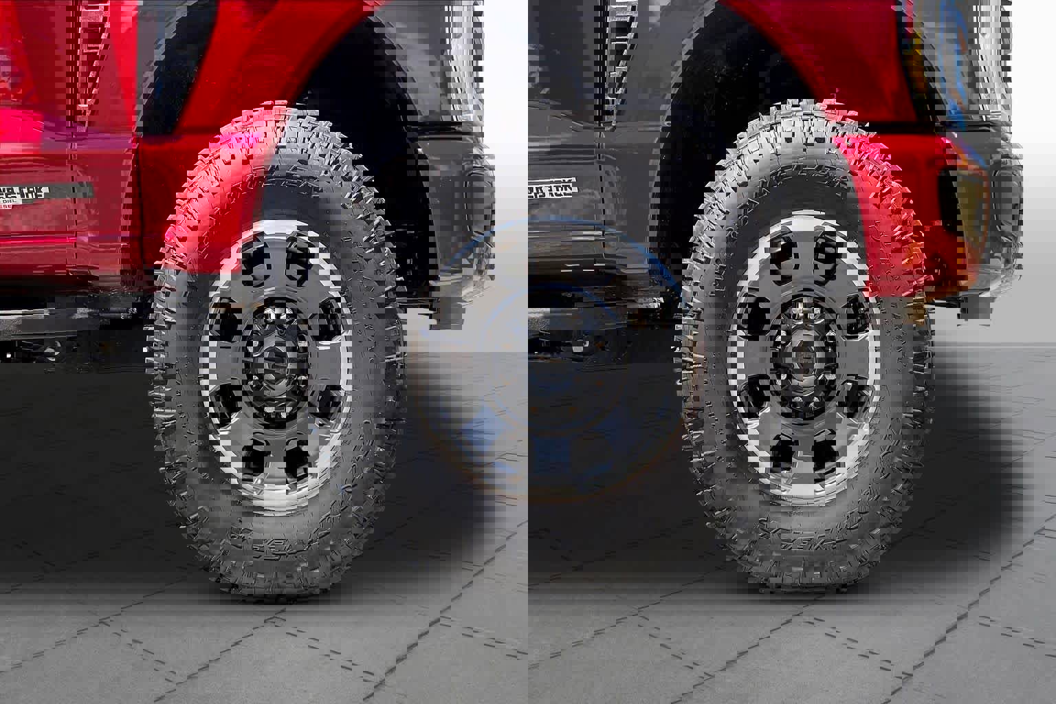 Used 2024 Ford F250 Lariat w/ Tremor Off-Road Package image 10