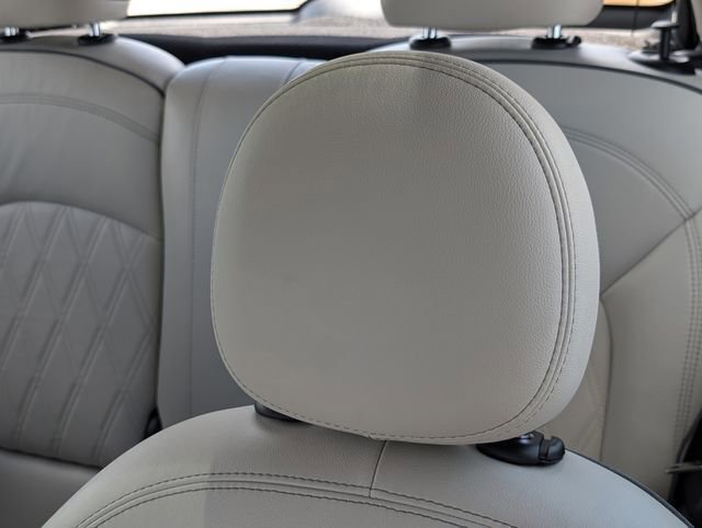 Used 2023 MINI Cooper S w/ Signature Upholstery Package FWD image 17