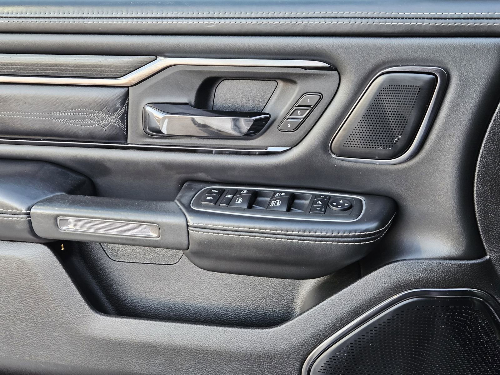 Used 2022 RAM 1500 Limited w/ Night Edition image 25