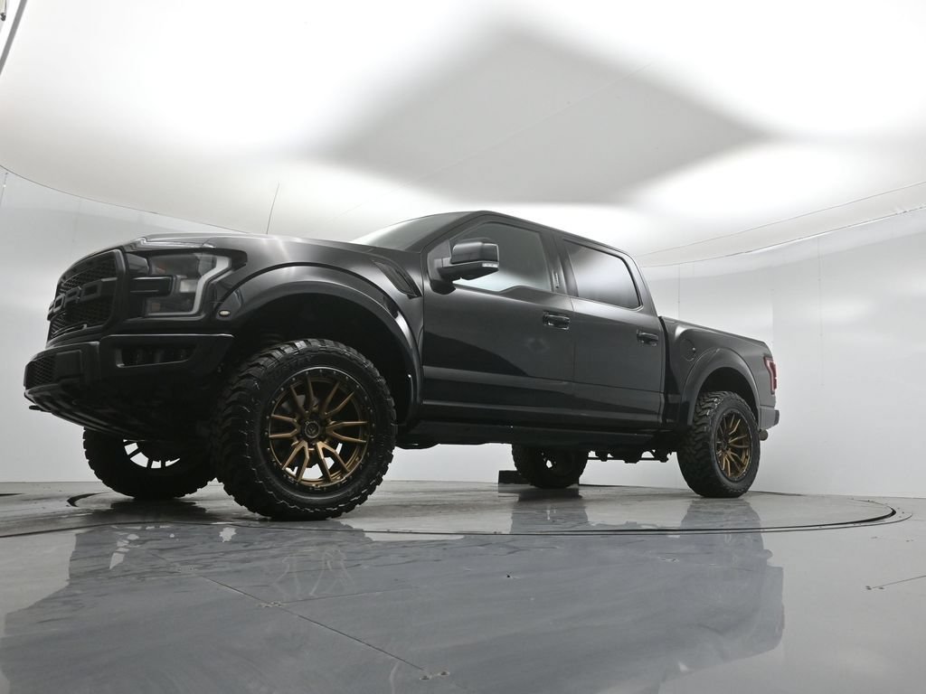 Used 2019 Ford F150 Raptor w/ Equipment Group 802A Luxury AWD/4WD image 44