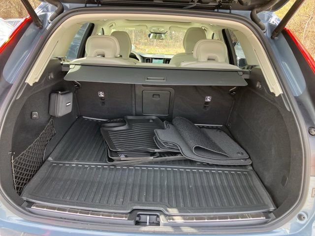 Used 2023 Volvo XC60 T8 Ultimate w/ Climate Package AWD/4WD image 20