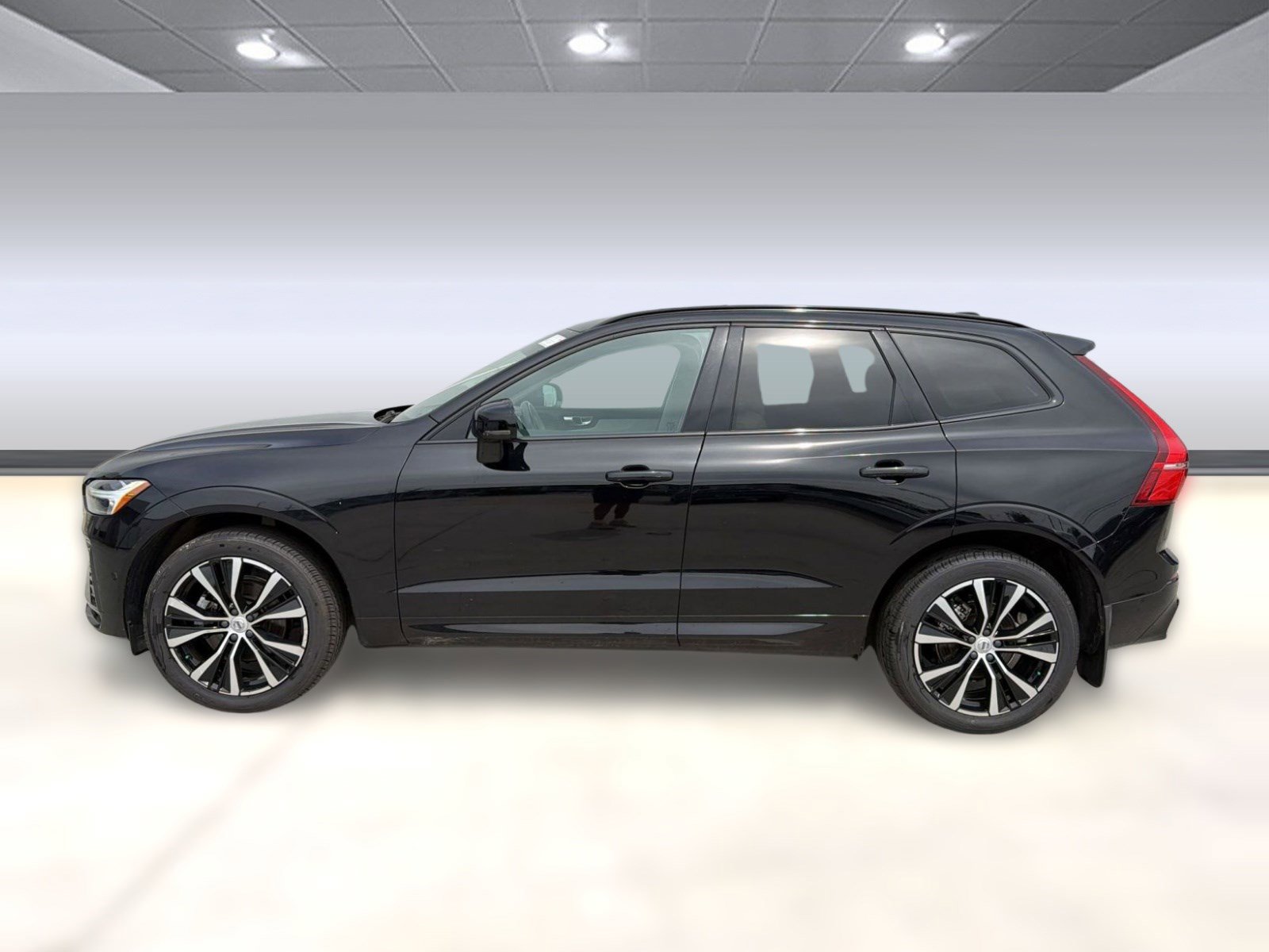 Certified 2023 Volvo XC60 B5 Plus w/ Climate Package AWD/4WD video 2