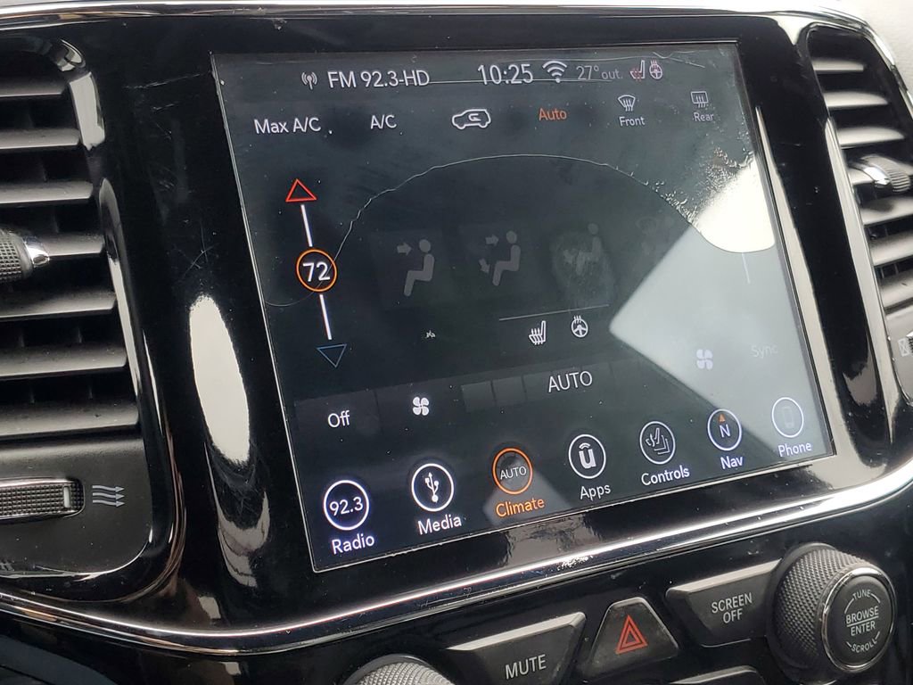 Used 2019 Jeep Grand Cherokee Limited image 25