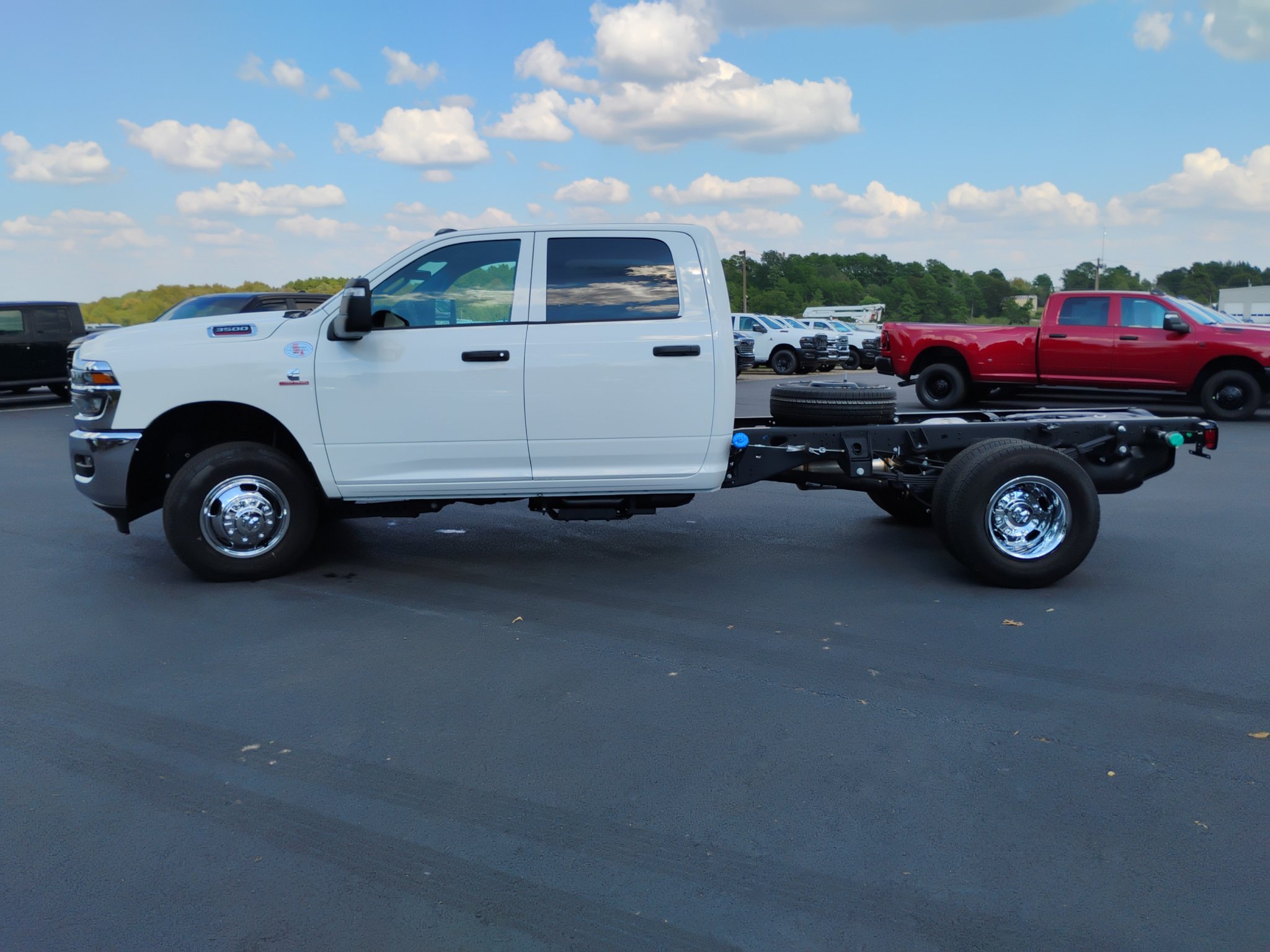 New 2026 RAM 3500 Tradesman w/ Chrome Appearance Group A AWD/4WD image 8