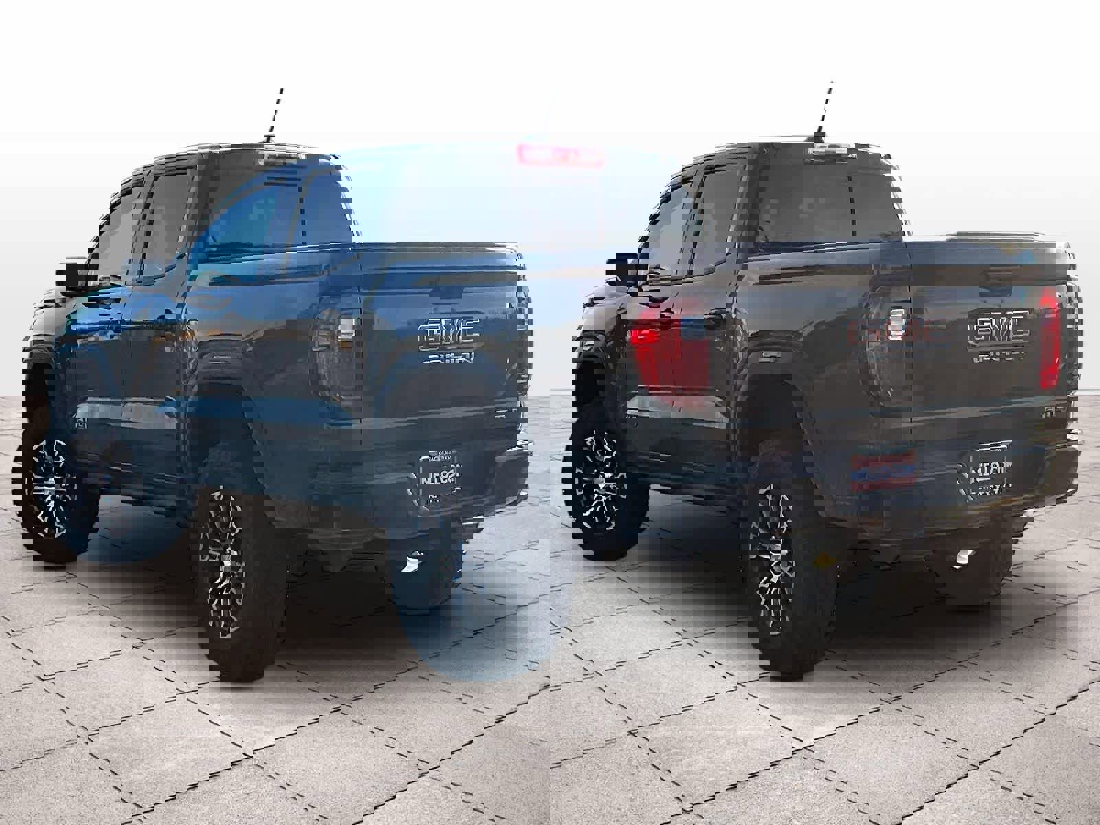 Used 2023 GMC Canyon AT4 w/ Technology Package image 13