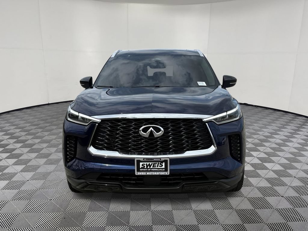 Certified 2024 INFINITI QX60 Luxe w/ Cargo Package AWD/4WD image 3