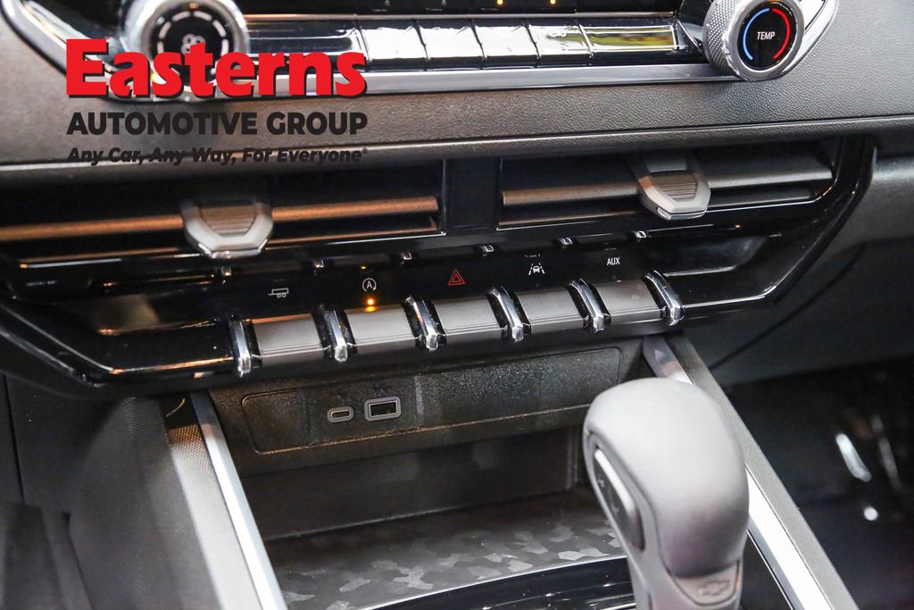 Used 2024 Chevrolet Colorado W/T w/ Technology Package image 21