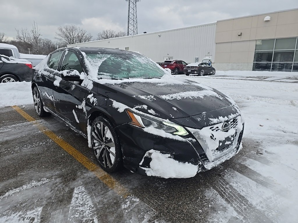 Used 2019 Nissan Altima 2.5 Platinum image 2