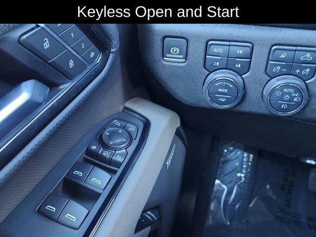 Used 2025 Chevrolet Silverado 2500 ZR2 w/ Technology Package image 37
