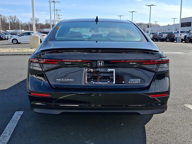 Used 2024 Honda Accord Sport image 5
