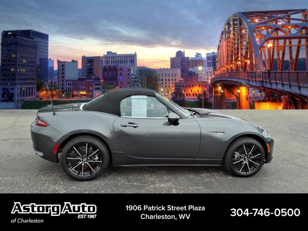 Used 2025 MAZDA MX-5 Miata Grand Touring image 2