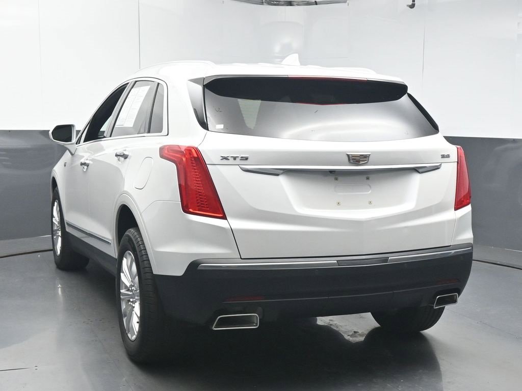 Used 2018 Cadillac XT5 FWD w/ LPO, Wheel Lock Package image 6