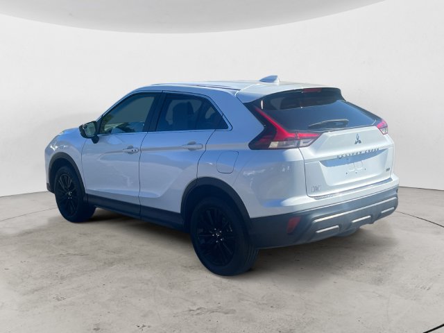 Used 2025 Mitsubishi Eclipse Cross LE AWD/4WD image 3