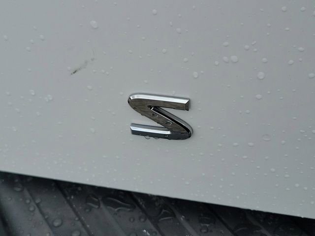 Used 2012 Nissan Frontier SL image 10