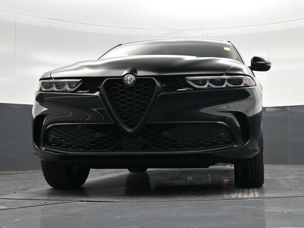 Used 2025 Alfa Romeo Tonale AWD/4WD image 36