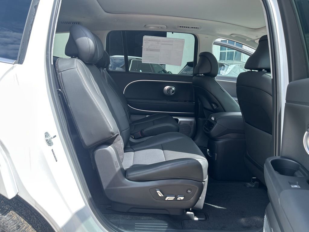 New 2026 Hyundai Ioniq 9 Calligraphy image 21