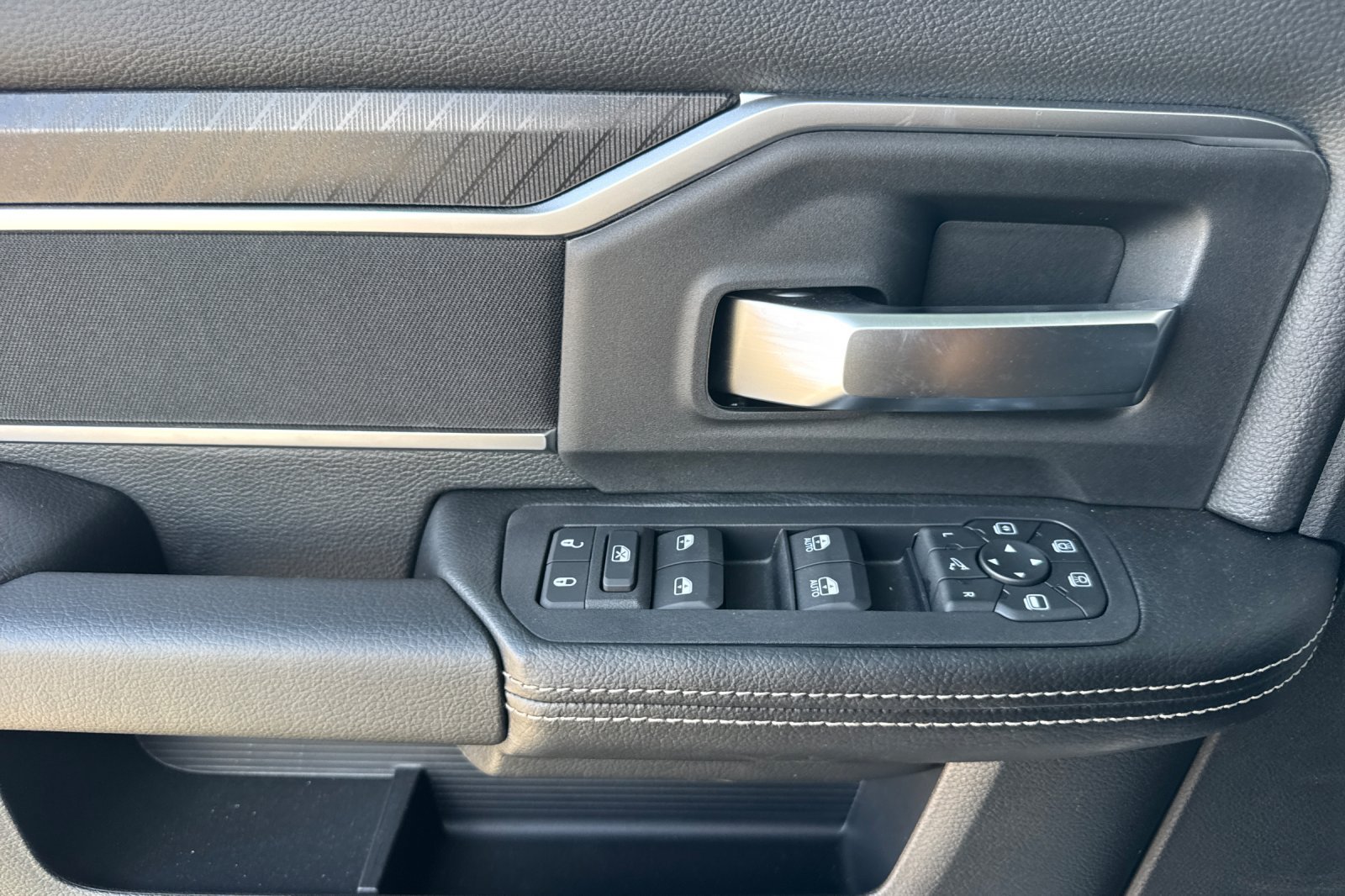 New 2026 RAM 2500 Big Horn AWD/4WD image 10